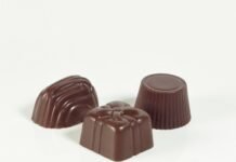 Guía General de Maridajes para Bombones Crocantes bombon-de-chocolate-negro-macizo-sin-azucar.jpg