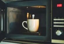 ¿Se puede recalentar el café sin problemas? Mito práctico que arruina la taza cafe recalentado