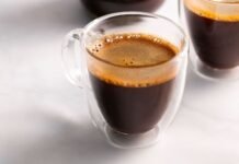 Chocolate semiamargo y café espresso espresso grande