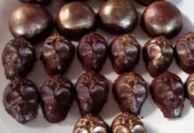 Los sabores más raros de bombones con licor: creatividad en estado puro bombon relleno